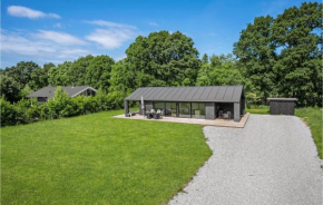3 Bedroom Gorgeous Home In Glesborg, Bønnerup Strand
